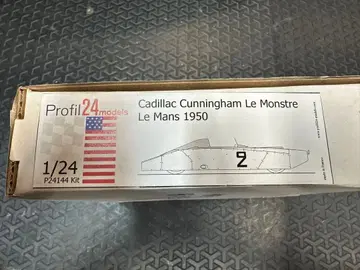 프로필 24 Cadillac Cunningham Le Monstre