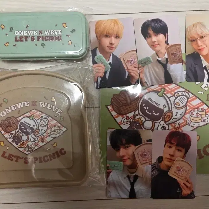Onewe event sign polaroid exchange | Bunjang Global