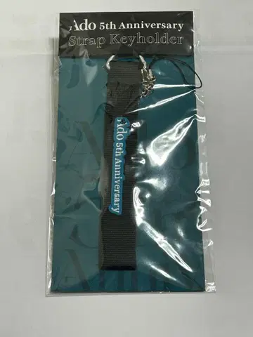 Ado 5th Anniversary POPUP-STORE 스트랩