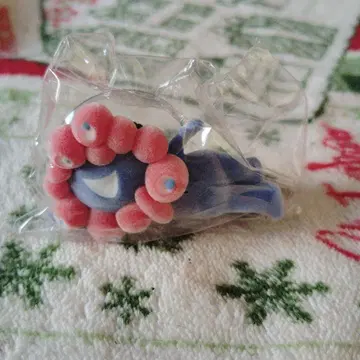 미야쿠미야쿠 플로키 피규어 누워있는 포즈