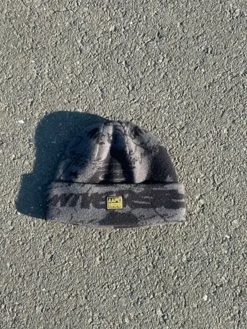 수량 한정 Aape 그레이 니트 모자 그래픽 프린트