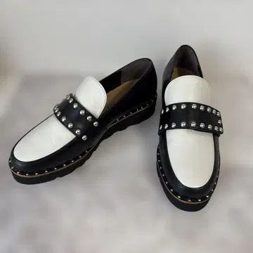 tsumori chisato WALK 스터드 로퍼 츠모리치사토