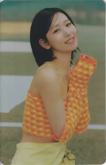 ME:I 일반ver MOMONA MIRAI