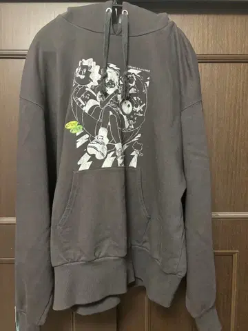 계속 한밤중이면 좋을 텐데 XL 후드티 즈토마루키