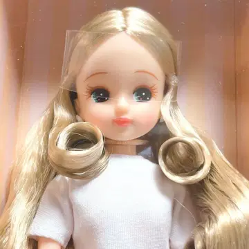 [미개봉 새상품] 리카짱 캐슬 2020년 일본바시 BASIC 모델 리카짱