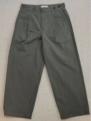 [ SANDINISTA ] 샌디니스타 올리브 그린 턱 팬츠 사이즈 S