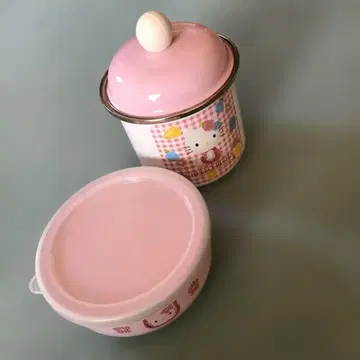 산리오 레트로 키티 캐니스터 플리커