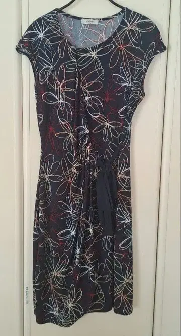 에제리(EGERIE) 원피스