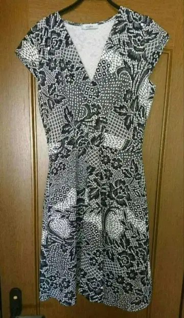 에제리(EGERIE) 원피스