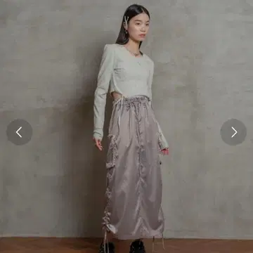 poiregnee 컷라인 스트랩 티셔츠 그레이