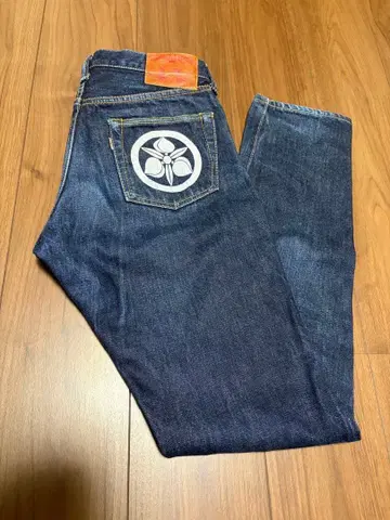 모모타로 진즈 0101 15.7oz 빈티지 라벨 내로우 테이퍼드