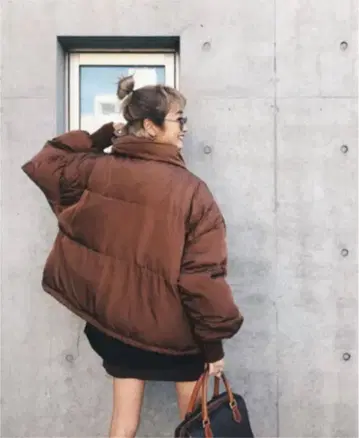 AMAIL 숏 기장 다운 자켓 브라운