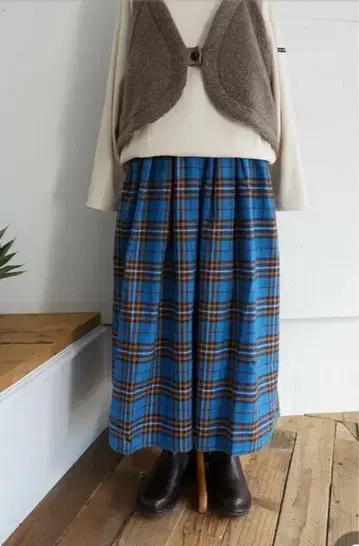 최저가 DANA FANEUIL 오가닉 비에라 체크 턱 스커트