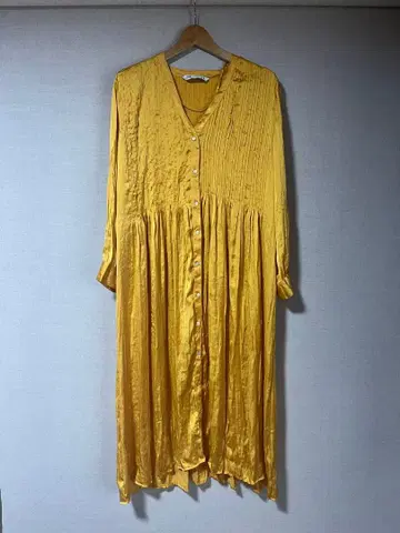 구제 의류 ZARA 맥시 원피스 새틴 핀턱 롱 가운 풀 버튼