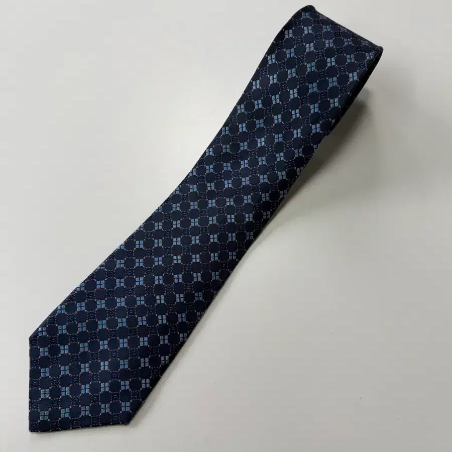 KENNETH FIELD 4 Fei Silk Knit Tie on Bunjang Global Site.