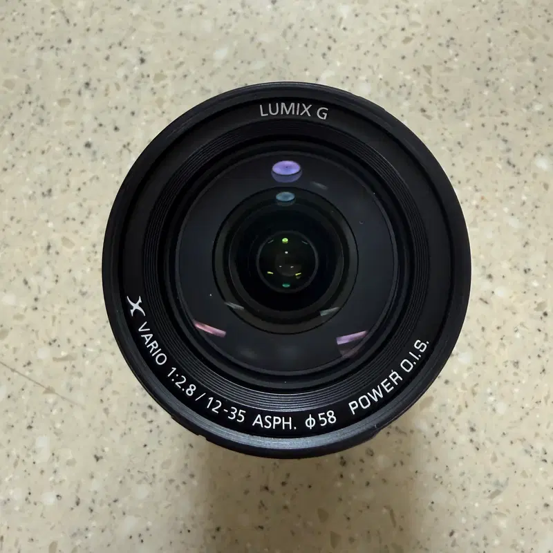 파나소닉 12-35mm F2.8 II