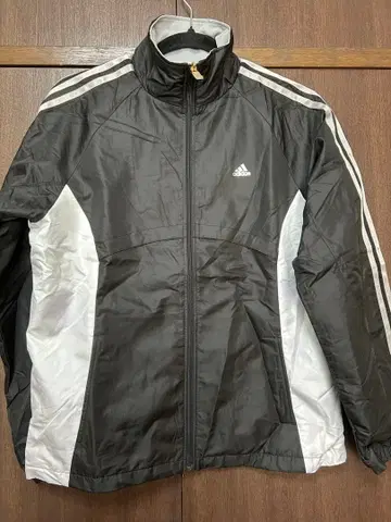 [새상품] adidas 윈드 브레이커 자켓 블랙 x 화이트 M 사이즈