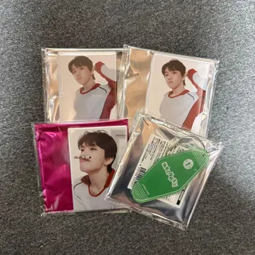 BOYNEXTDOOR CAFE 아크릴 키링 캔 배지 카페 운학