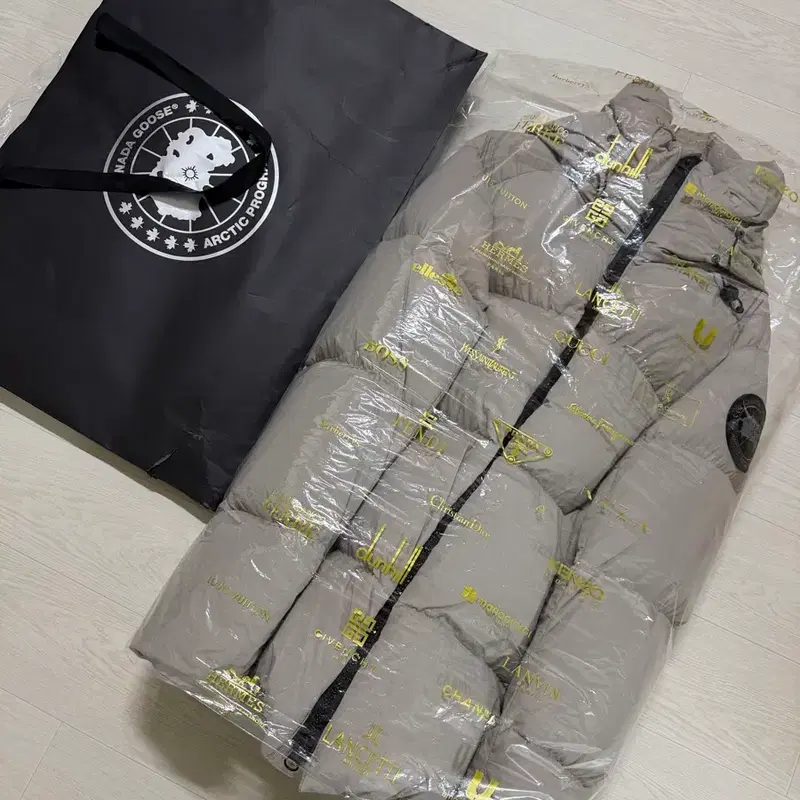 <L> 캐나다 구스 크로프턴 패딩