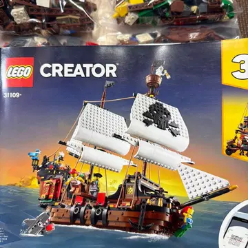 레고 크리에이터 31109 해적선