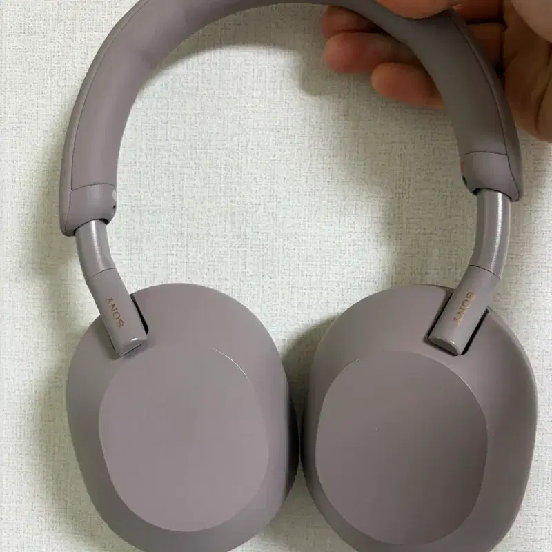소니 WH-1000XM5 핑크 헤드폰