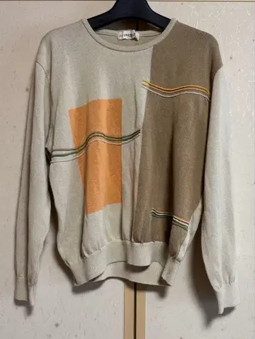 군제 프리무돌 스웨터