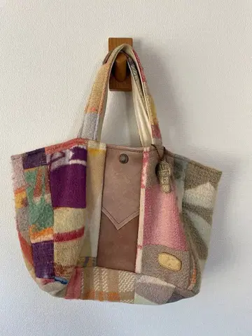 스탠다드 캘리포니아 별주 록키 마운틴 x HANDLIGHT 러그 토트