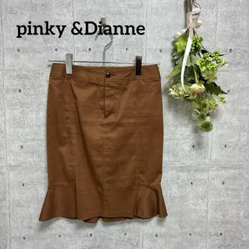 핑키앤다이안 무릎 기장 밑단 플레어 스커트 브라운