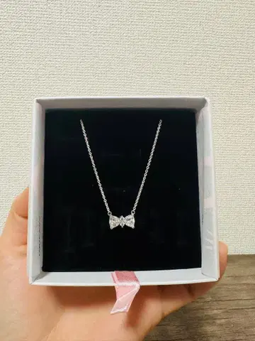 PANDORA의 리본 목걸이
