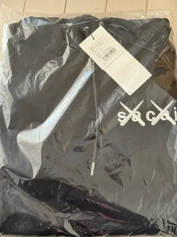 sacai KAWS Embroidery Hoodie 'Balck'