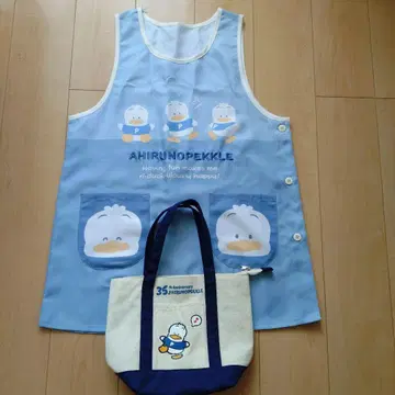 새상품 페클 35주년 에이프런 토트백 산리오 오리 페클