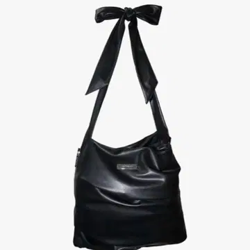 melt the lady knot shoulder bag