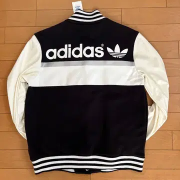 adidas 아디다스 바시티 자켓 캬리 파뮤파뮤 CM 착용