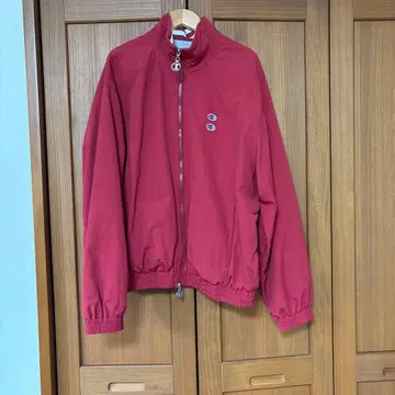 ZARA x champion 패치 테크니컬 자켓