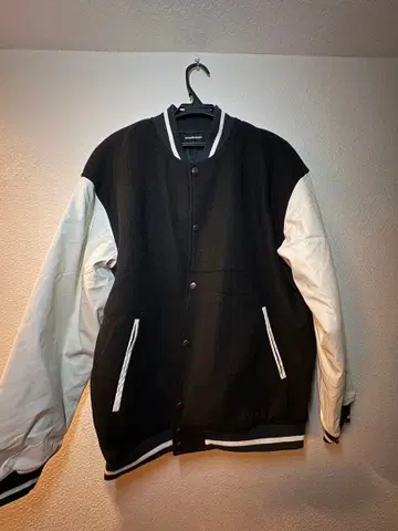 semantic design 바시티 자켓 블랙/화이트 울 혼방