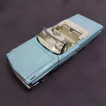 SUN STAR 1964 FORD GALAXIE 500 1/18