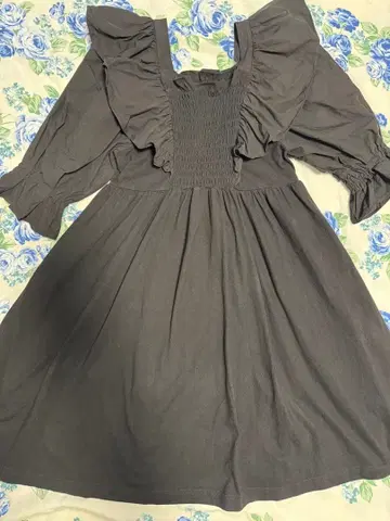 CandyStripper 캔디스트리퍼 프릴 원피스