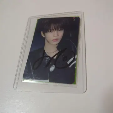 idntt 아이덴티티 도훈 OMA 사인 포함