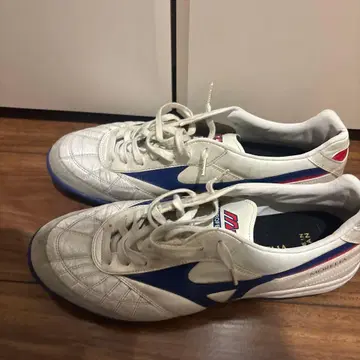 미즈노 모렐리아 축구화