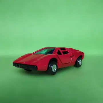 사쿠라 람보르기니 카운타크 LP400