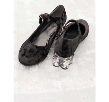 미사용 새상품 메리제니 클리어힐 펌프스