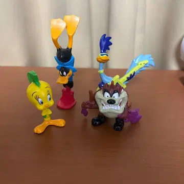 루니툰 로드러너 워너 브라더스 피규어 4세트