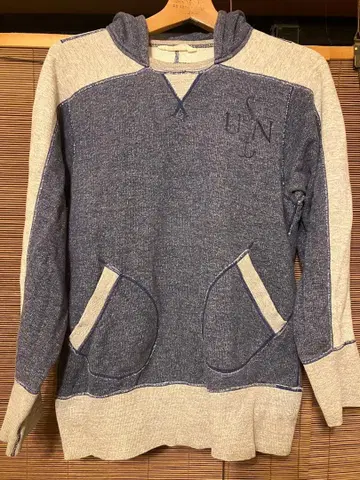 O gran naso! 오 그랑 나조 후가공 후드티 strato