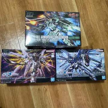HG 풀아머 유니콘 건담 마이티 스트라이크 프리덤 라이징
