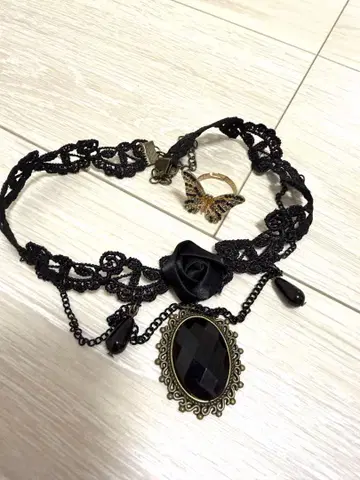 수요일의 앨리스 목걸이 반지 초커