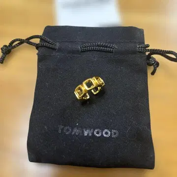 [ TOM WOOD ] 이어 커프