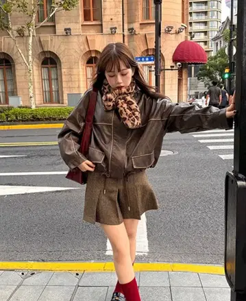 nugu-VISCO 플리츠 헤링본 울 미니 스커트 라이트 브라운