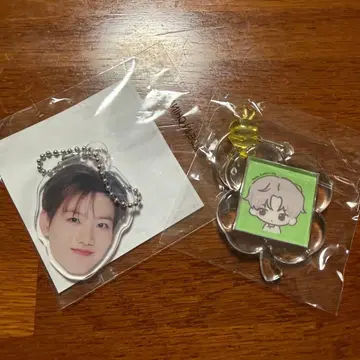 treasure 준규 얼굴 아크릴 키링 Special moment