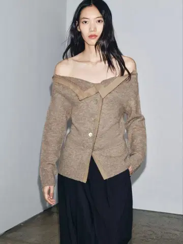 [ SALE ] ZARA 오프숄더 긴팔 스웨터 베이지