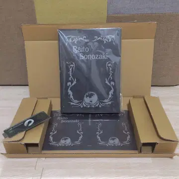 가면라이더 W 필립의 도서